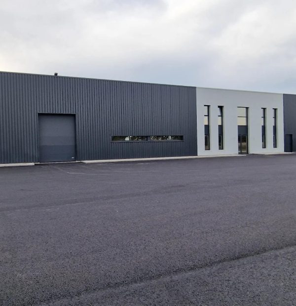 locaux professionnels à Challans construction de Merceron Batiment